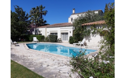 Belle maison languedocienne type 6 +piscine