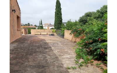 Maison à rénover sur un terrain de 729 m²
