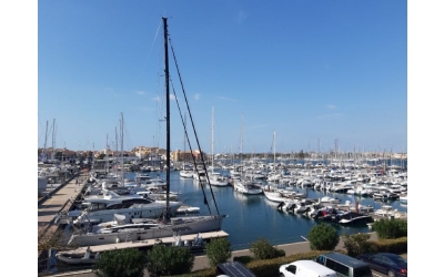 Magnifique vue sur le Port, appt T2 + parking