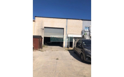 Cession de Droit au bail local de 200 m² au sol 