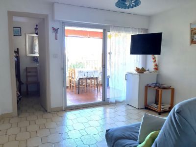 Grau d'agde Joli studio cabine + parking + cellier