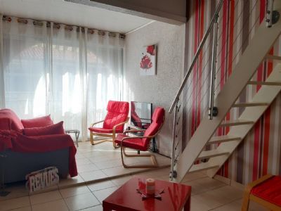 Appartement type 2 + mezzanine, proche plage 