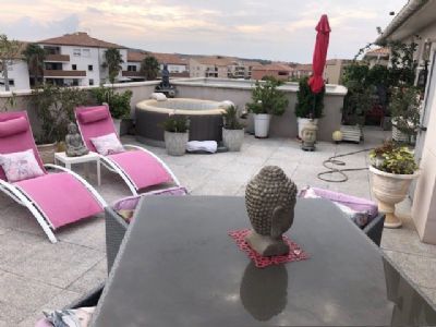 Agde Appartement type 2 loué + terrasse de 50 m²