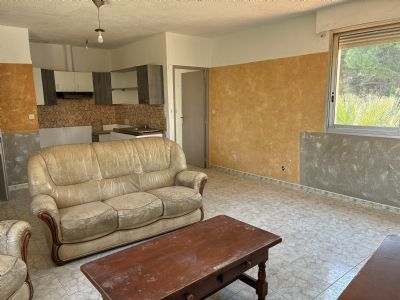 Appartement type 3 + jardin à rénover !