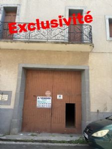 Agde Grand Garage de 156 m² avec hauteur de 4 mètres