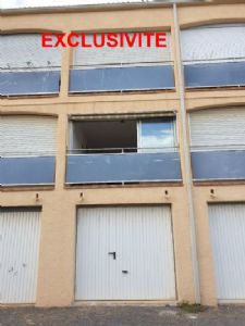 Studio avec parking et grand garage