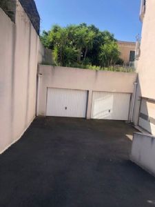 Garage à louer à l'année