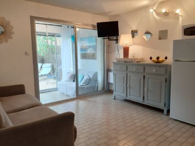 Grau d'agde Appartement type 2 rez de jardin + parking privatif