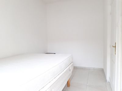 Grau d'agde&nbsp;Pour investisseurs ! maison avec 4 appts bord de mer