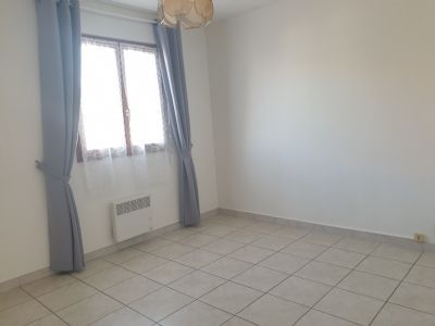 Agde&nbsp;Villa plain-pied type 3 avec garage 