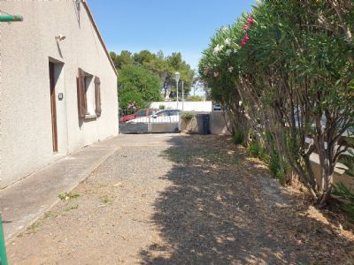 Agde&nbsp;Villa plain-pied type 3 avec garage 