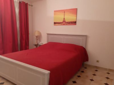 Grau d'agde Superbe Villa type 6 + garage + piscine chauffée