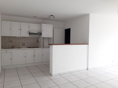 Agde&nbsp;Villa plain pied de type 5 + garage