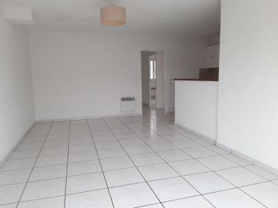 Agde&nbsp;Villa plain pied de type 5 + garage