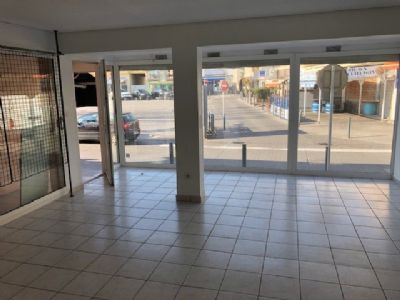 Grau d'agde Local commercial à louer à l'année