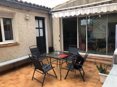 Agde 2 appts loués + combles de 50 m² 