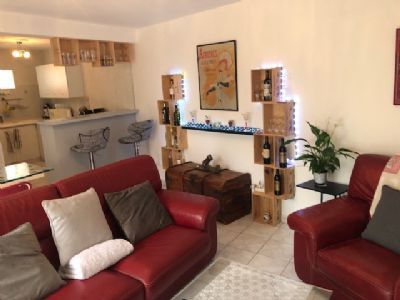 Agde 2 appts loués + combles de 50 m² 