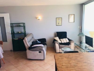 Grau d'agde Joli appartement type 2 traversant Vue Mer + garage