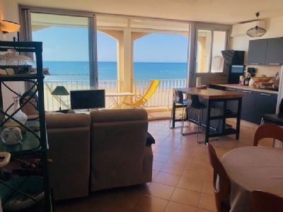 Grau d'agde Joli appartement type 2 traversant Vue Mer + garage