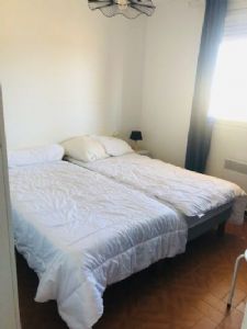 Grau d'agde Joli appartement type 2 traversant Vue Mer + garage