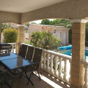 Vias Belle villa plain pied + piscine