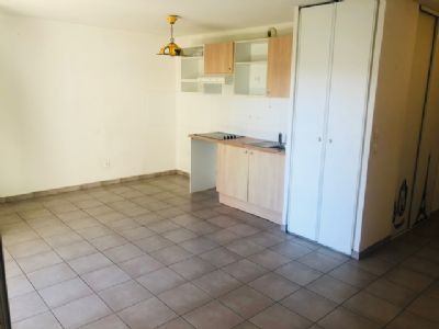 Agde Appartement type 3 + 2 parkings