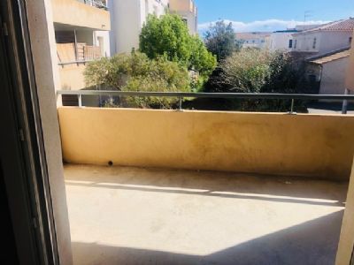 Agde Appartement type 3 + 2 parkings