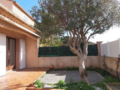 Agde&nbsp;Quartier Hyper U et Lycée.