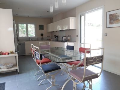 Grau d'agde Spacieux villa type 4 + large terrasse et piscine !