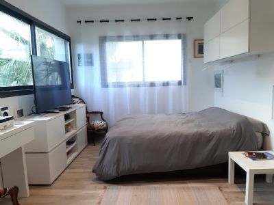 Agde Magnifique villa contemporaine de type 6 + terrain de 619 m²