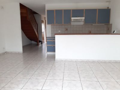 Agde&nbsp;Quartier résidentiel, villa type 4 + garage