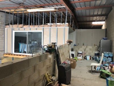 Agde&nbsp;Cession de Droit au bail local de 200 m² au sol 