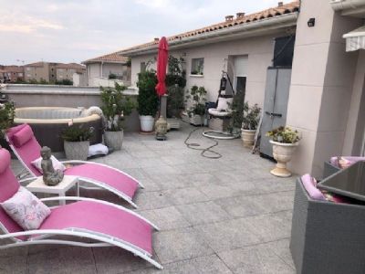 Agde Appartement type 2 loué + terrasse de 50 m²