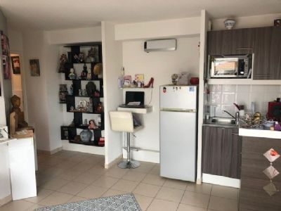 Agde Appartement type 2 loué + terrasse de 50 m²