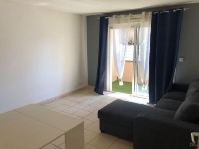 Agde Appartement Type 2 RDC + 2 parkings privé