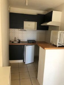 Agde Appartement Type 2 RDC + 2 parkings privé