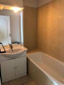 Agde Appartement Type 2 RDC + 2 parkings privé