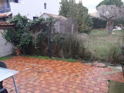 Grau d'agde&nbsp;Joli appartement type 2 RDC avec terrasse et cour