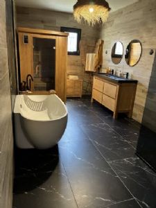 Grau d'agde&nbsp;Villa plain pied contemporaine type 4 + lagon