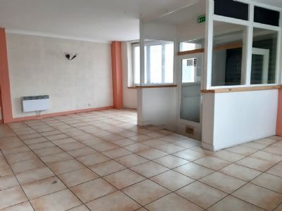 Agde Maison avec 2 appts type 3 + local 200 m² + garage 110 m²