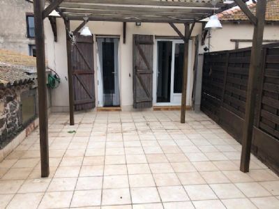 Agde Maison avec 2 appts type 3 + local 200 m² + garage 110 m²