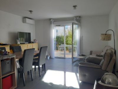 Agde Spacieux appt type 3 + large terrasse !