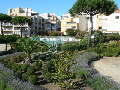 Agde Le port et la plage à pied !